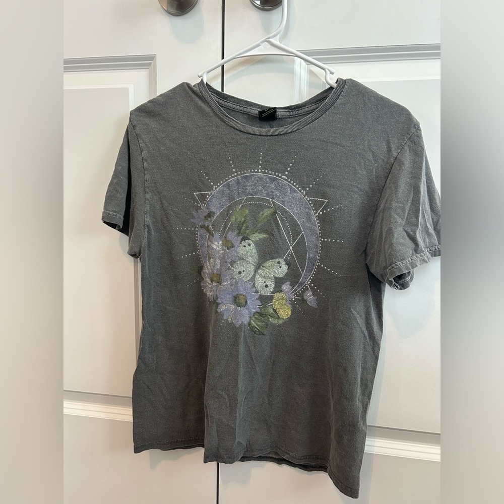 Urban outfitters tee